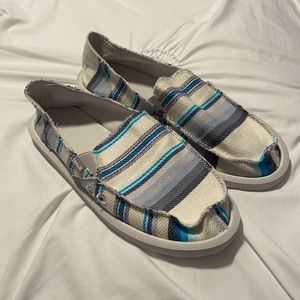 Sanuk Women’s Donna Aztec Blanket Loafer Blue